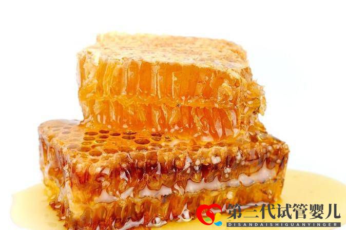 長春膚康醫(yī)院淺談：蜂膠可以治療銀屑病嗎？(圖1)
