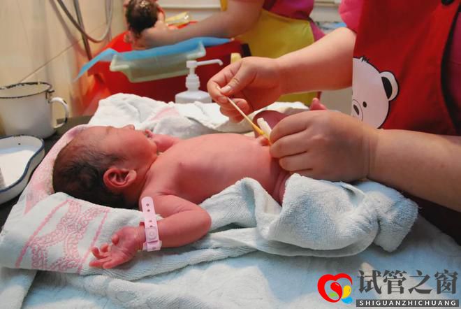 精子合格率連年下降,由45.9%降至17.7%,12省市力推輔助生殖技術(shù)(圖1)