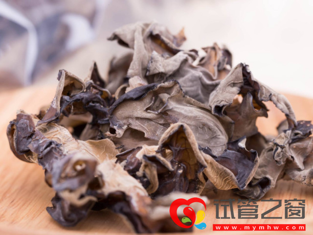 試管移植后吃木耳會導(dǎo)致生化